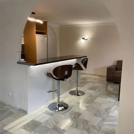 Apartament Center 6-8 Persons-beach At 100m -parking