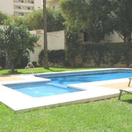 Center 6-8 Persons-beach At 100m -parking *