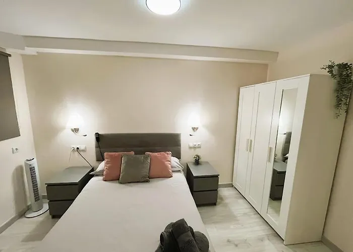 Center 6-8 Persons-beach At 100m -parking Marbella